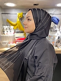 KENAR TAŞ İŞLEMELİ ŞAL