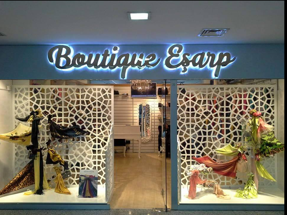 BOUTİQUE EŞARP KİM ?